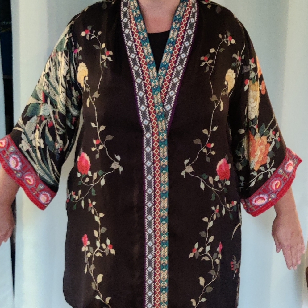 Beautiful silk Johnny Was silk robe kimono extra large